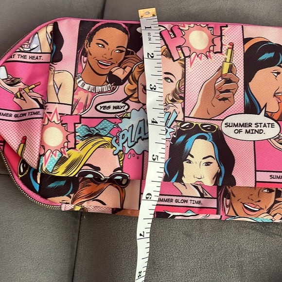 “Estée Lauder- Comic Pop Make up Bag” - Picture 6 of 6
